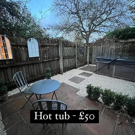The Hideaway, Hot Tub Appartement Henley-in-Arden Buitenkant foto